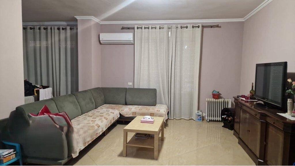 APPARTAMENTO 2+1 VICINO ALLA SCUOLA ROSSA! 260,000 €