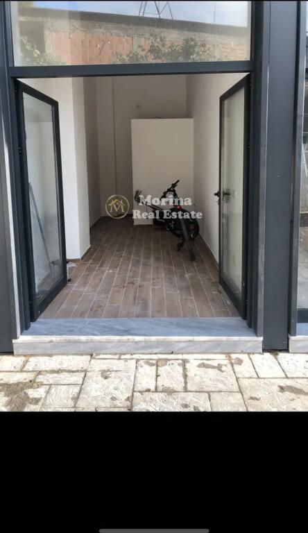 Rent, Business Premises, Don Bosko ,400 Euro/Month
