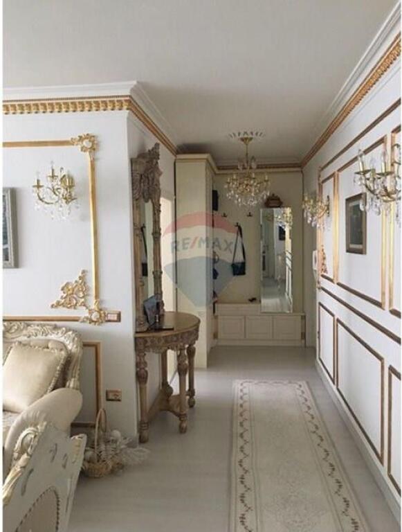 Apartment 2+1+2 for Sale Kolombo Complex