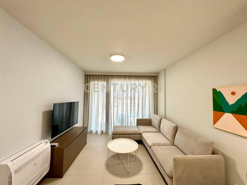 QIRA, APARTAMENT MODERN 1+1 ME POST PARKIMI‼️