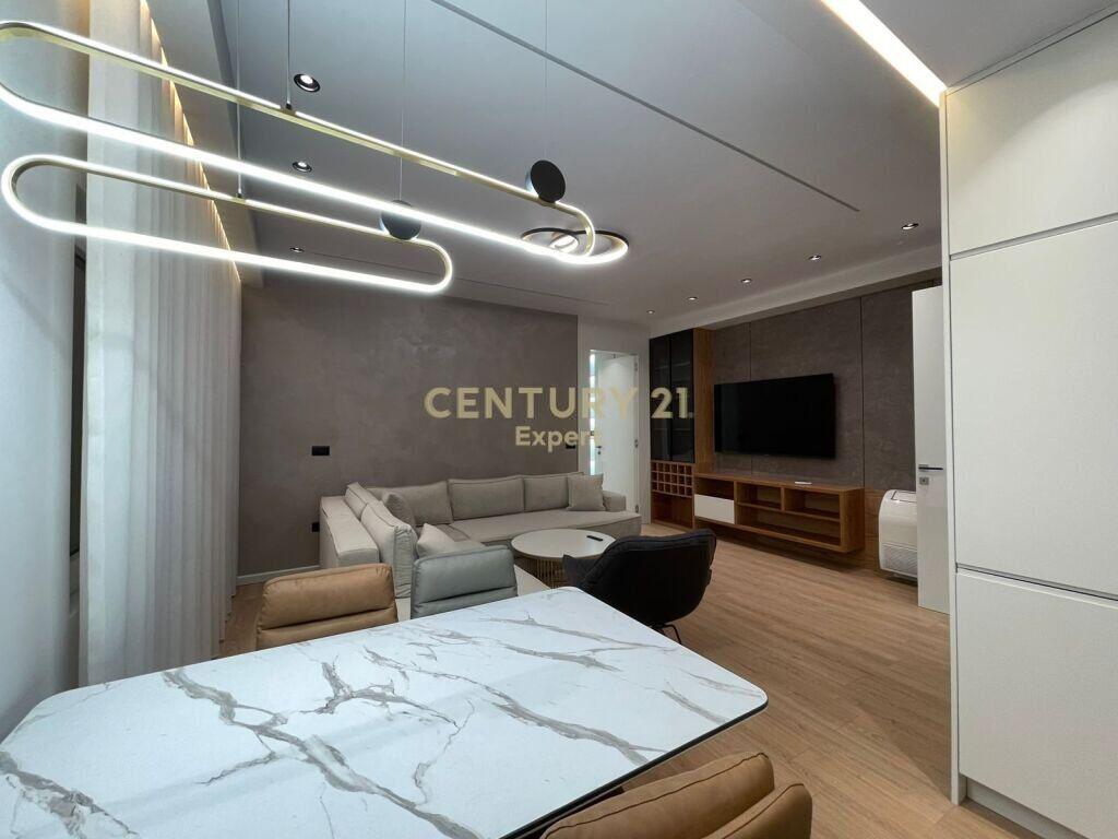 Apartament 1+1me post parkimi për qira në Rezidencën Lake Land në Farkë, Tiranë!