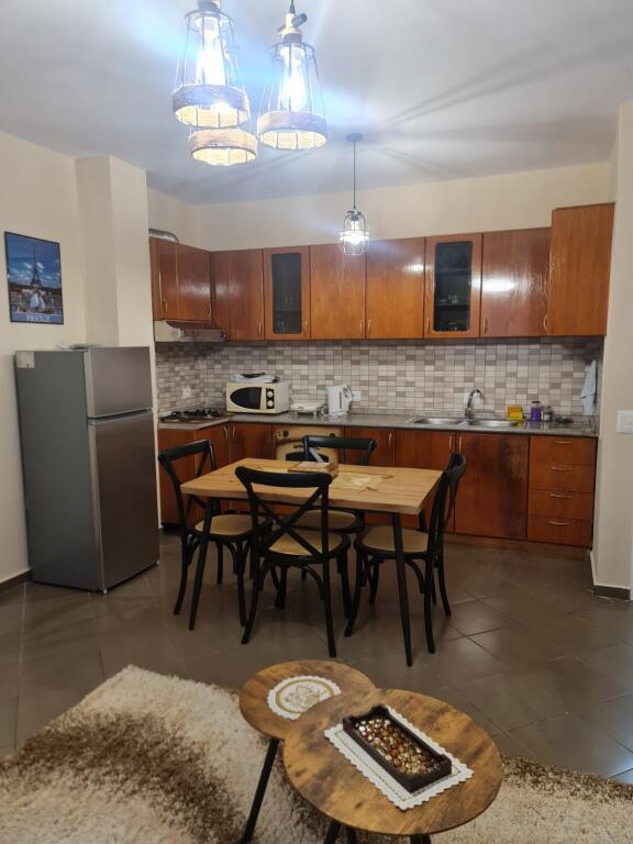 🏢In the Kristal Center area, near Bar Che Guevara, a furnished 2+1 apartment is for rent 500Euro