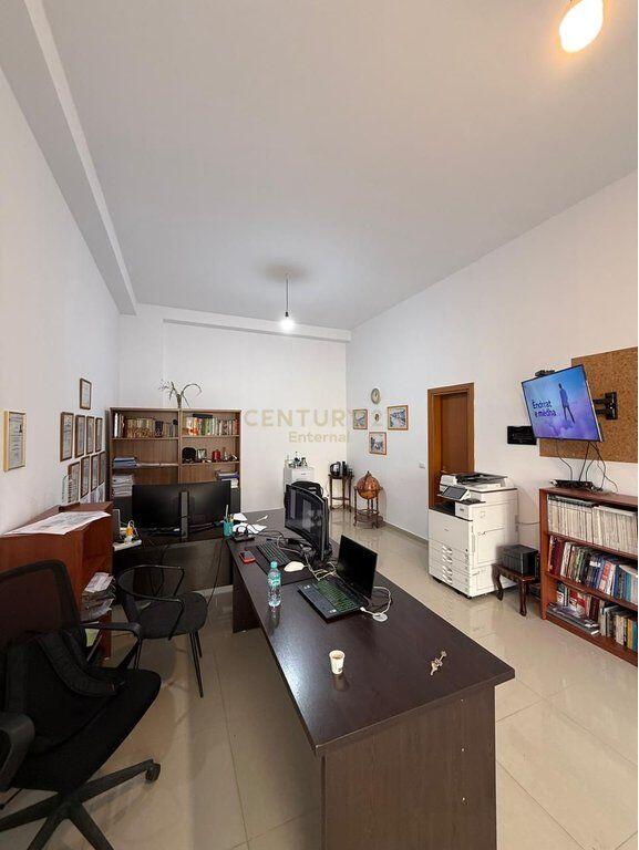 Commercial space for sale near the Prosecutor's Office of Tirana, Mine Peza street