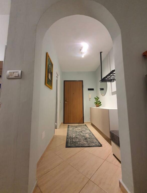 Apartament 1+1 me qira tek Shkolla Mihal Grameno!