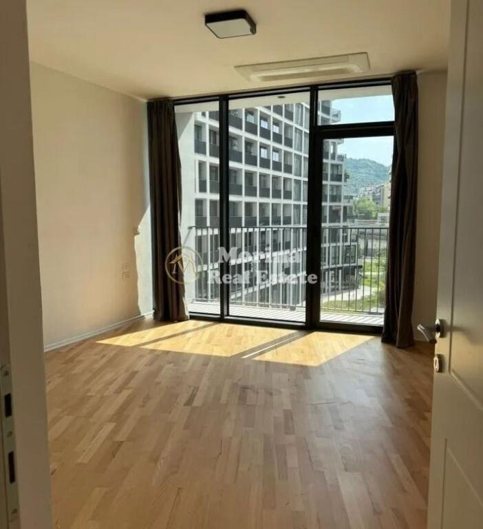 Affitto, Locale Commerciale, Via dei Kosovari, 1850 Euro/Mese
