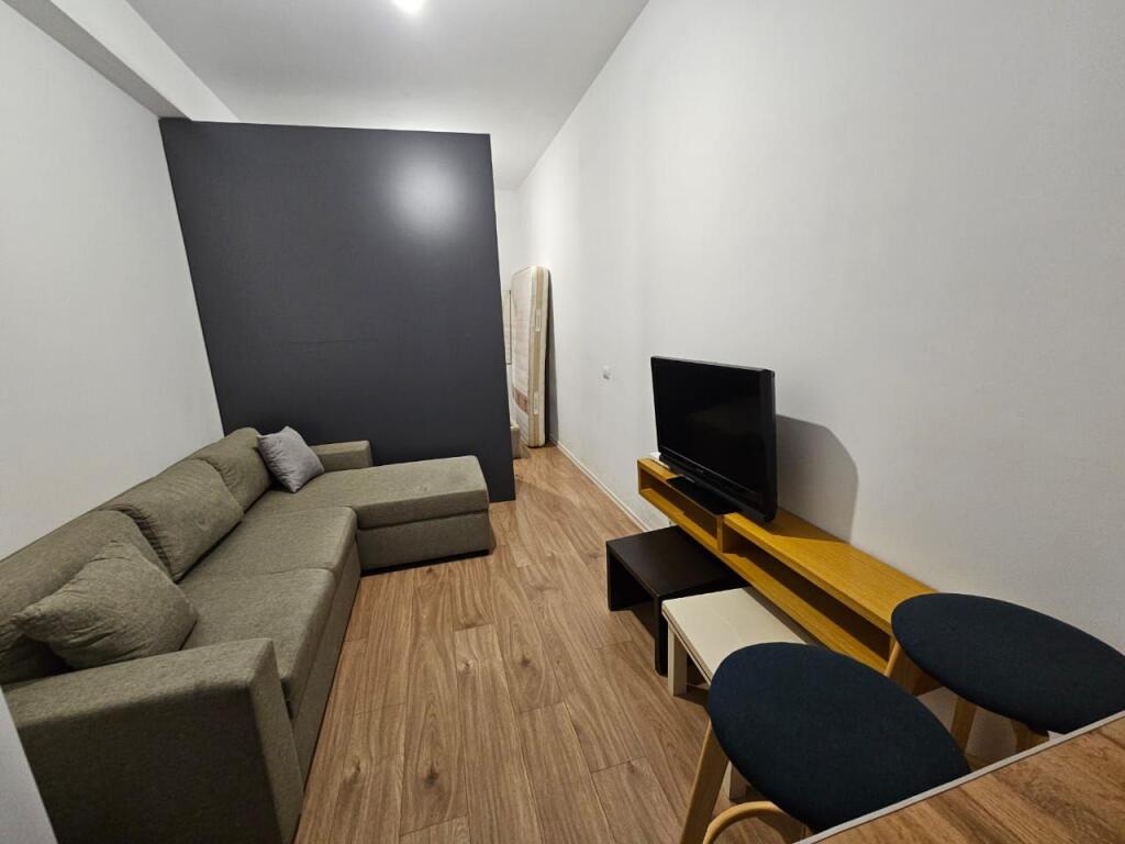 Studio per qera ne Ali Dem, kompleksi Mangalem!