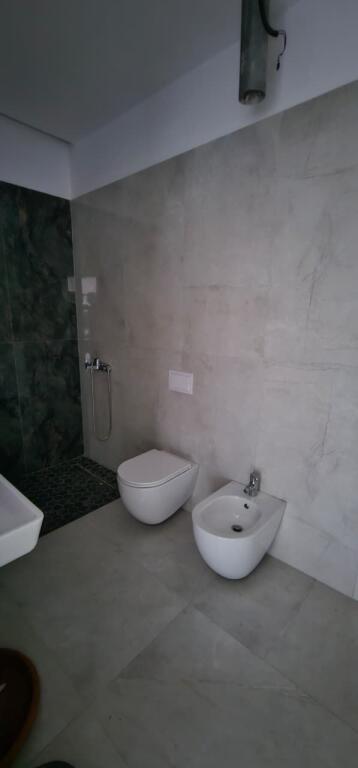 UFFICIO IN AFFITTO PRESSO TIRANA GARDEN BUILDING