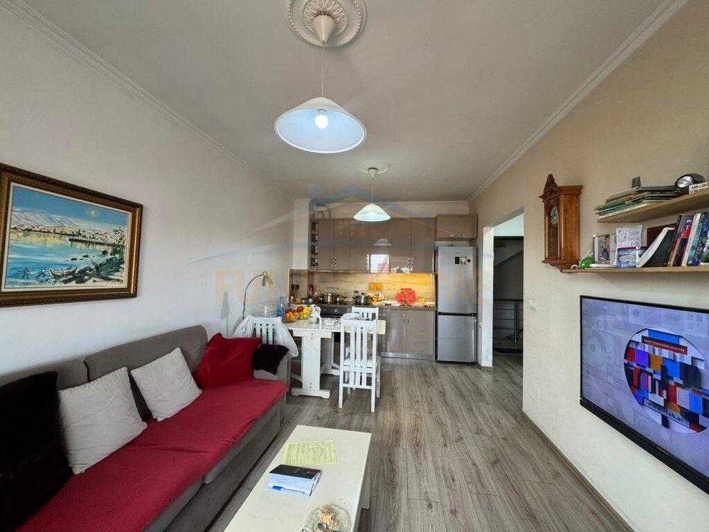 Shitet, Apartament 1+1, Qendër, Tiranë