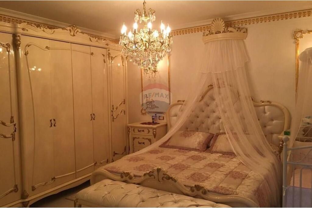 Apartment 2+1+2 for Sale Kolombo Complex