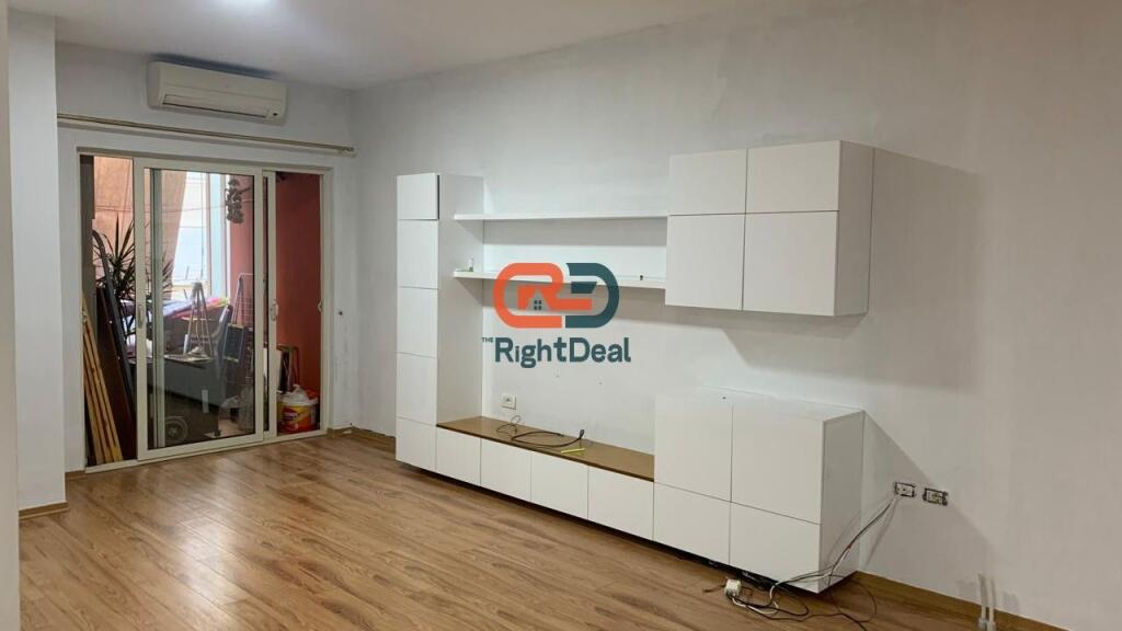 A Yzberisht, Appartamento 2+1+Posto Auto in Affitto, Ideale per Abitare!