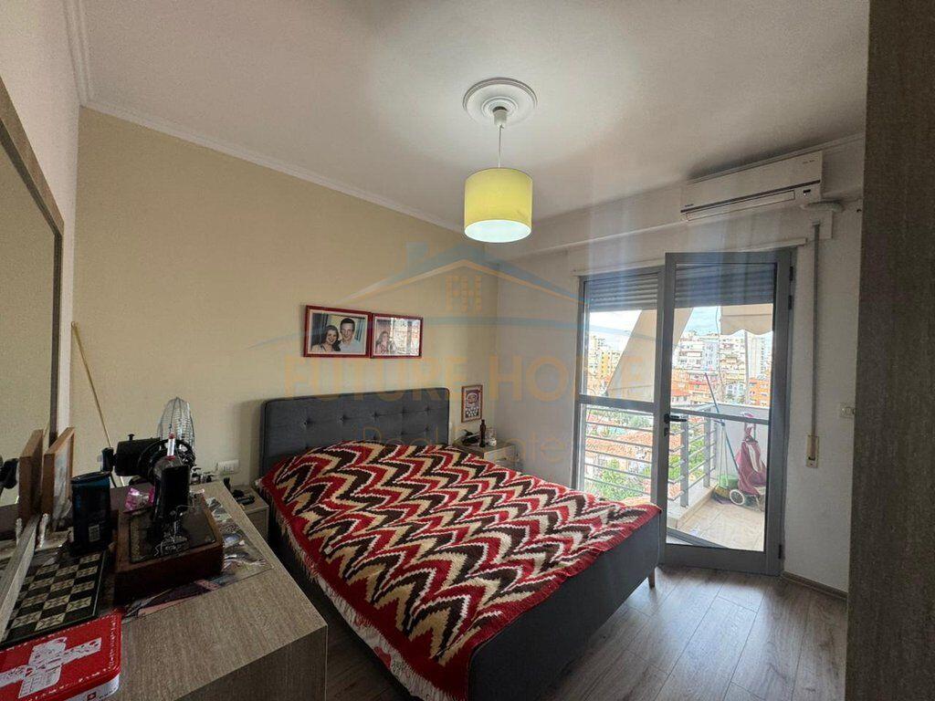 Shitet, Apartament 1+1, Qendër, Tiranë