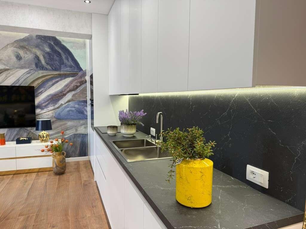 Apartament 2+1 për shitje – 21 Dhjetori, Tiranë