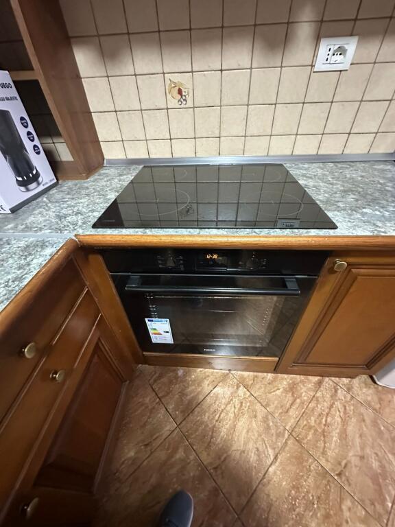 Appartamento 2+1 in affitto vicino ai dormitori di Ingegneria Edile vicino a 21 Dhjetori