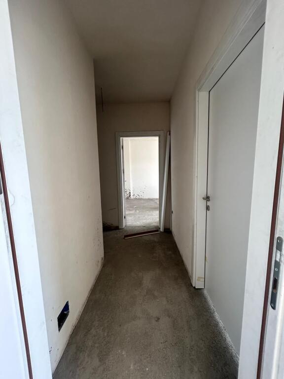 VENDESI APPARTAMENTO 2+1+2 VICINO CASA ITALIA 110,000 €