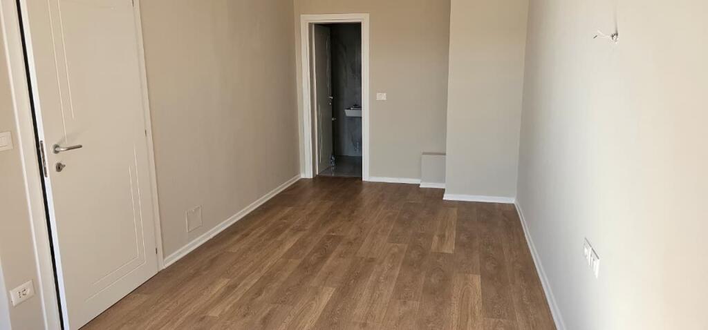 UFFICIO IN AFFITTO PRESSO TIRANA GARDEN BUILDING