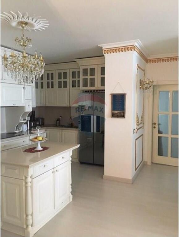 Apartment 2+1+2 for Sale Kolombo Complex