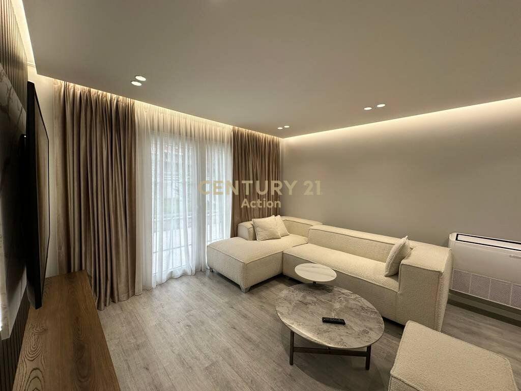 Modern luxury villa near the “Wisdom” University