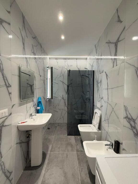 IN VENDITA, APPARTAMENTO 2+1, CAMPO D'AVIAZIONE, 265.000€