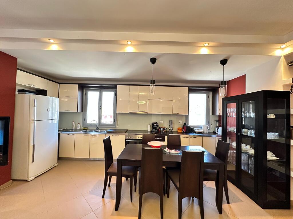 Apartament me qira 3+2/Vlore