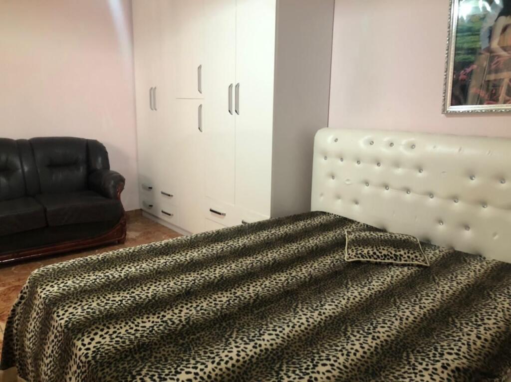 VENDESI PRIVATA IN VENDITA RR.BARDHYL