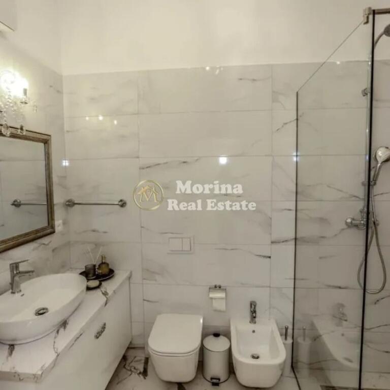 In vendita, Appartamento 1+1, Square 21, a 21 Dhjetori, 225000 Euro.