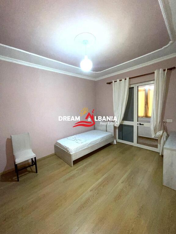 Affittasi appartamento 2+1+2 balconi al rondò di Zogu te Zi, Tirana ID (42214580)
