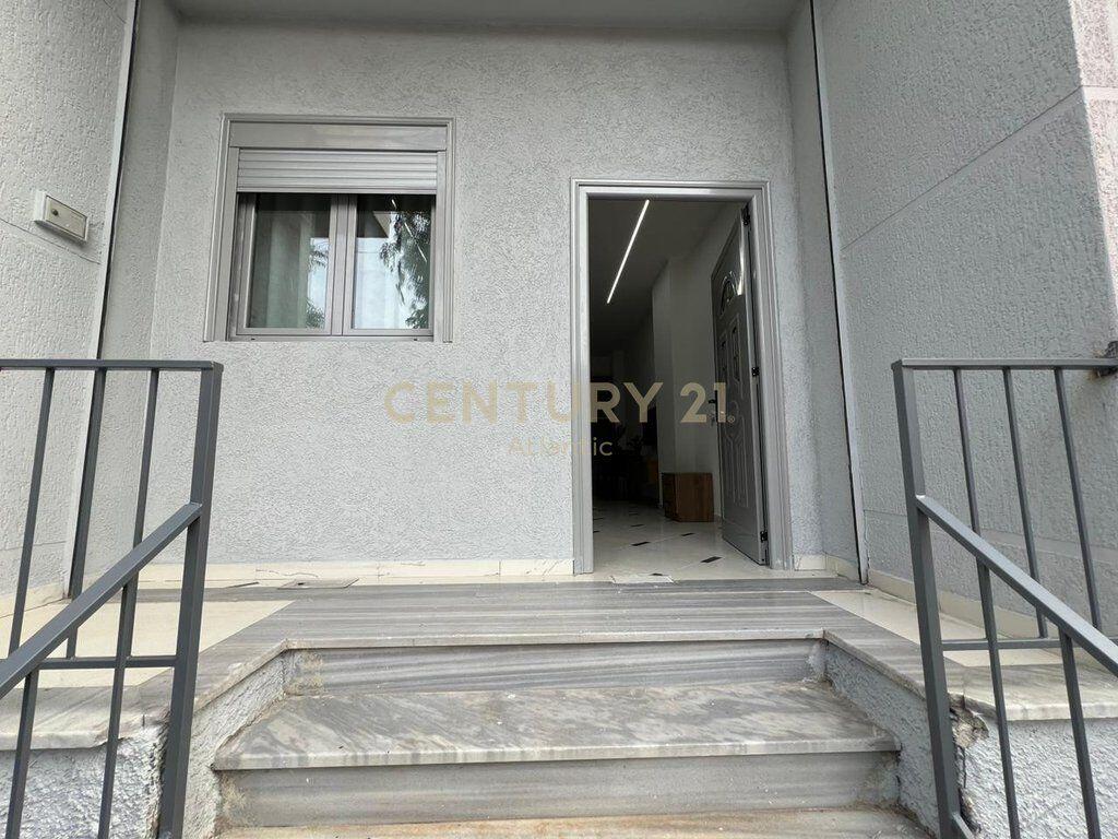 SHITET GARSONIERE NE PLAZH DURRES !