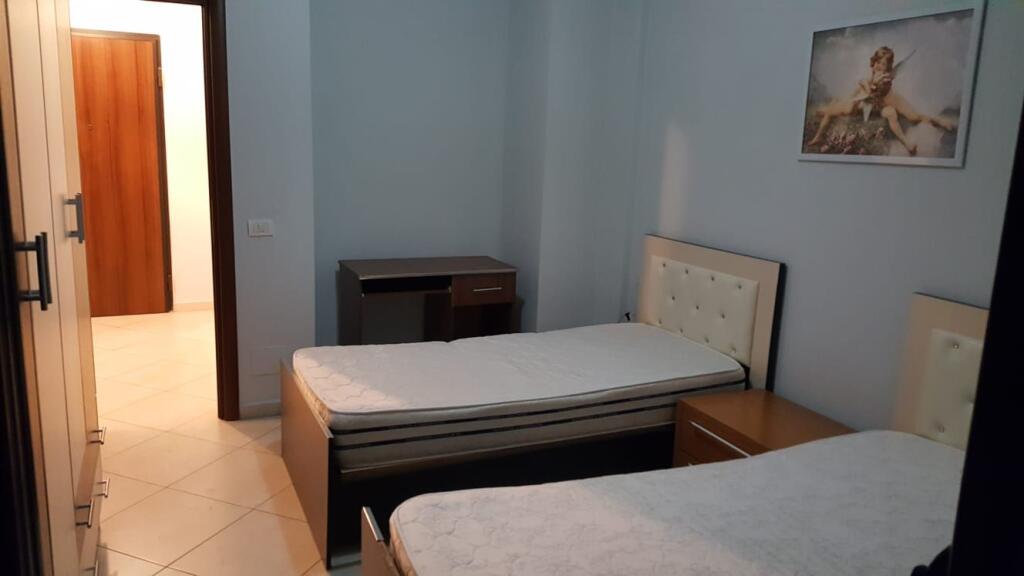 Affittasi 2+1+2 ASTIR TE OZONE 50.000 leke