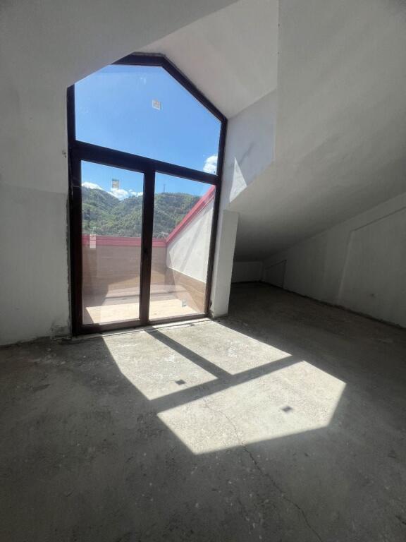 SHITET DUPLEX KOPSHTI BOTANIK 4+1+3