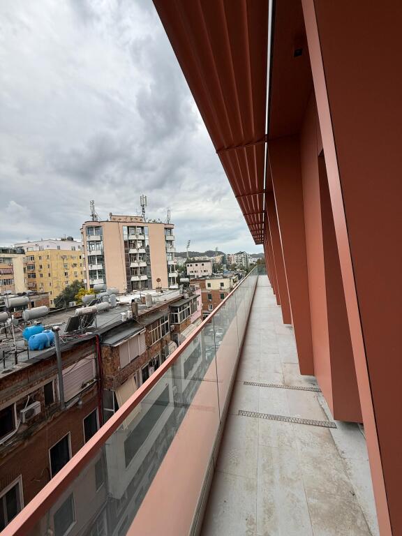 Appartamento 2+1+2 In Vendita 📍Blloku , Vicino a Piazza Willson