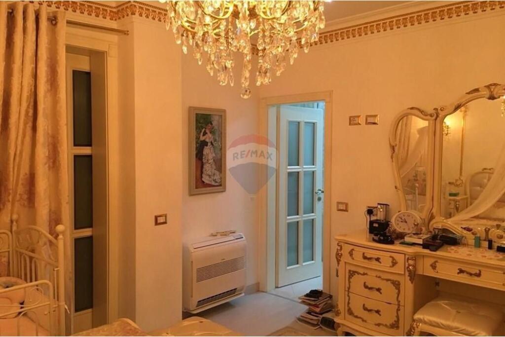 Apartment 2+1+2 for Sale Kolombo Complex