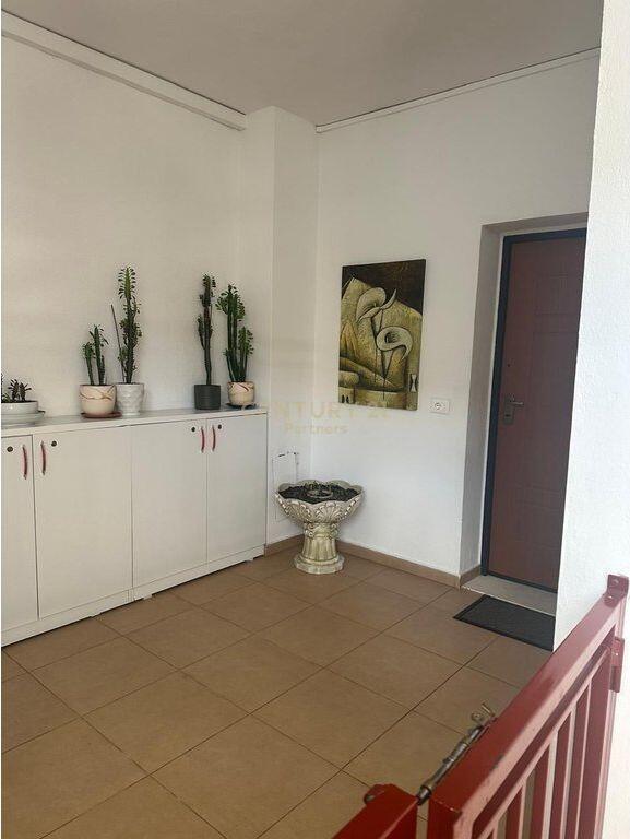 Appartamento 1+1 in Vendita a Kthesa e Kamzës