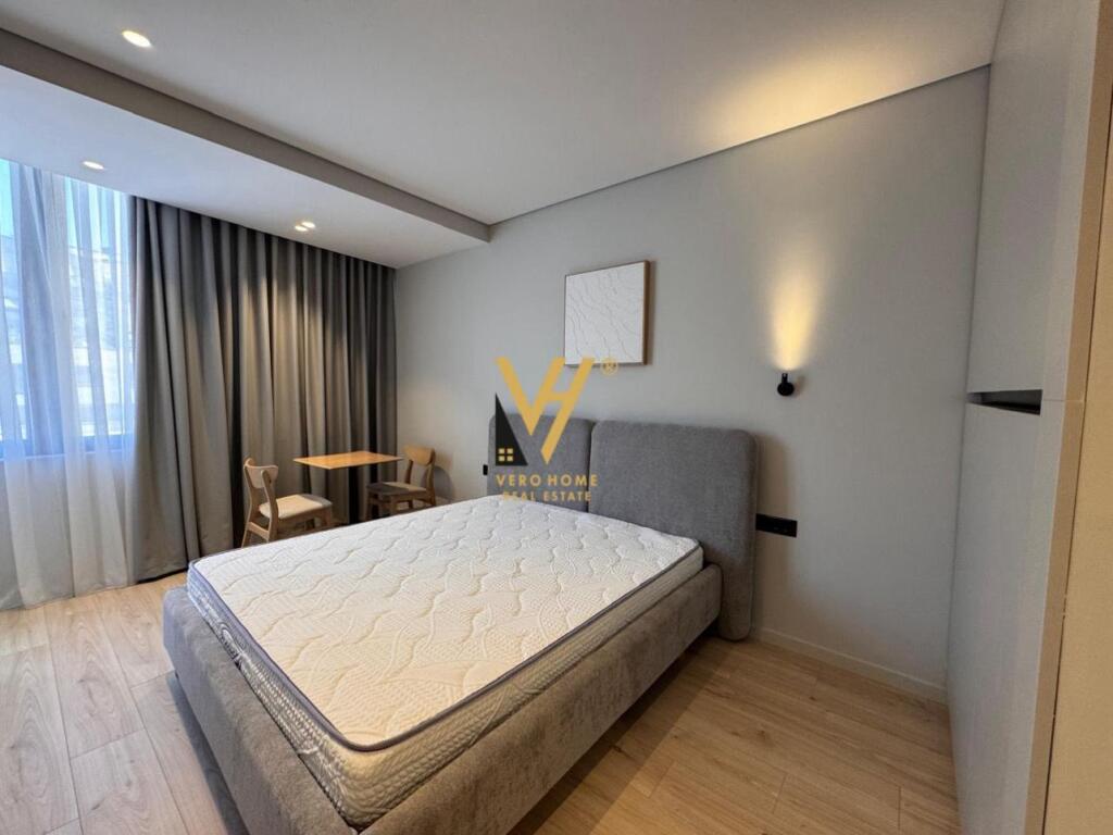 APPARTAMENTO IN AFFITTO DIVISO IN 3 MONOLOCALI IN CENTRO 190.000 LEKE