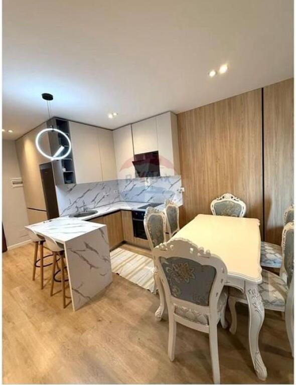 Appartamento 1+1 in vendita a Shkembi Kavajes, Golem