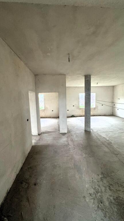 Casa privata in vendita a Kamëz – Costruzione di qualità, documentazione regolare!