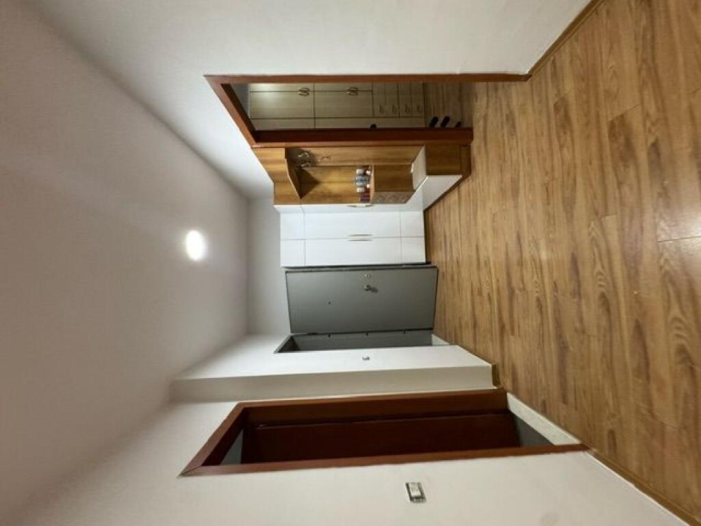 apartament 2+1 me qera ne yzberisht prane eco market