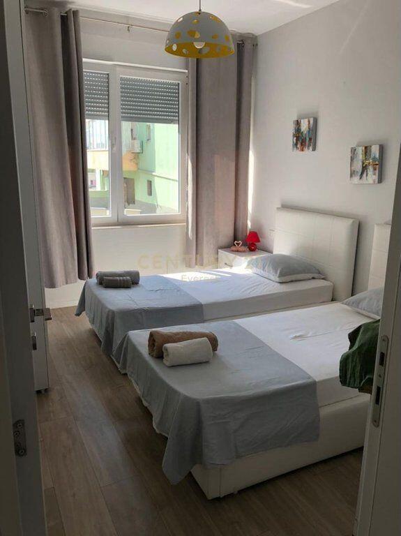 RR.DRITAN HOXHA, JAPIM APARTAMENT 2+1+2 PER QIRA