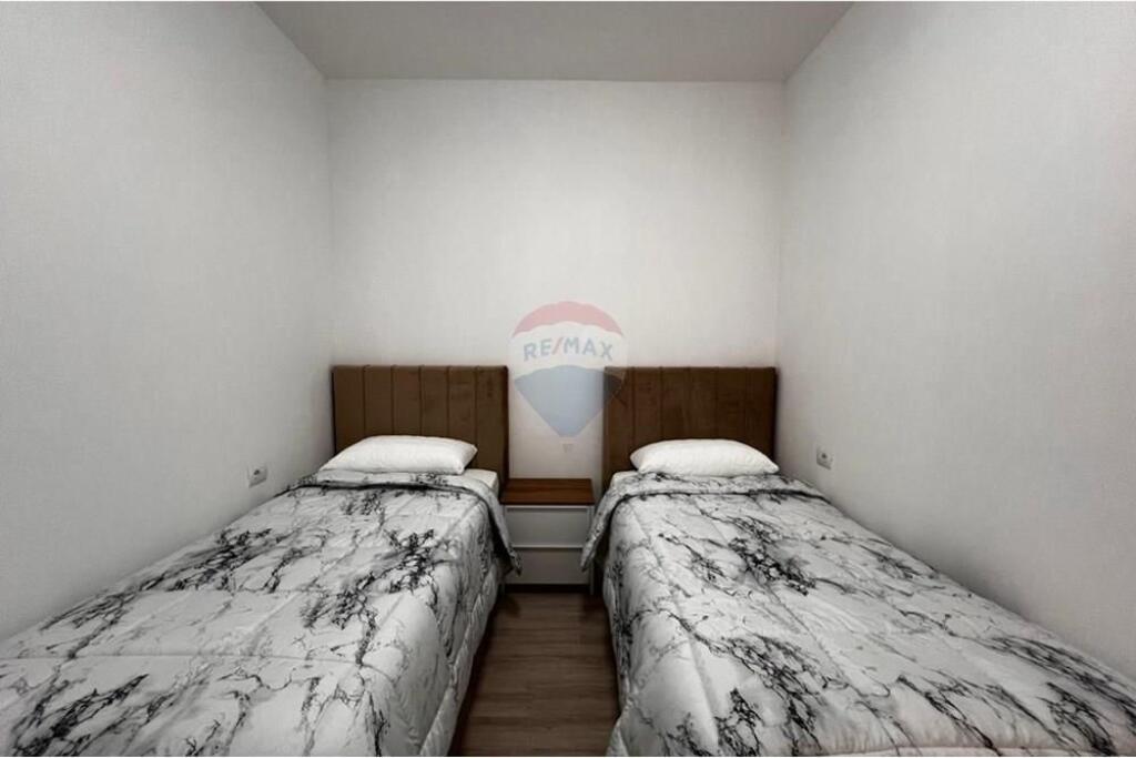 Apartament 2+1 me qira te Zogu i Zi  !
