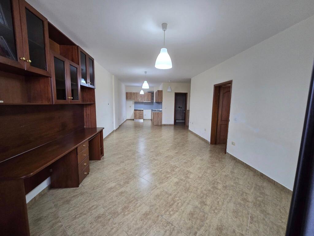 JEPET ME QIRA : Apartament 2+1+ 2/BLV "ZHAN DARK