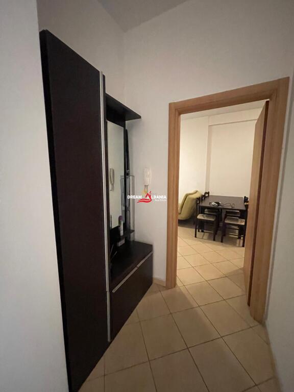 Appartamento 2+1 in affitto vicino a Casa Italia, a Tirana (ID 42214595)