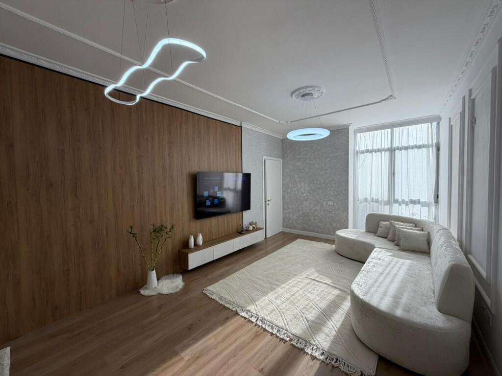 Apartament 2+1 per shitje prane Eja Studio ne Astir.