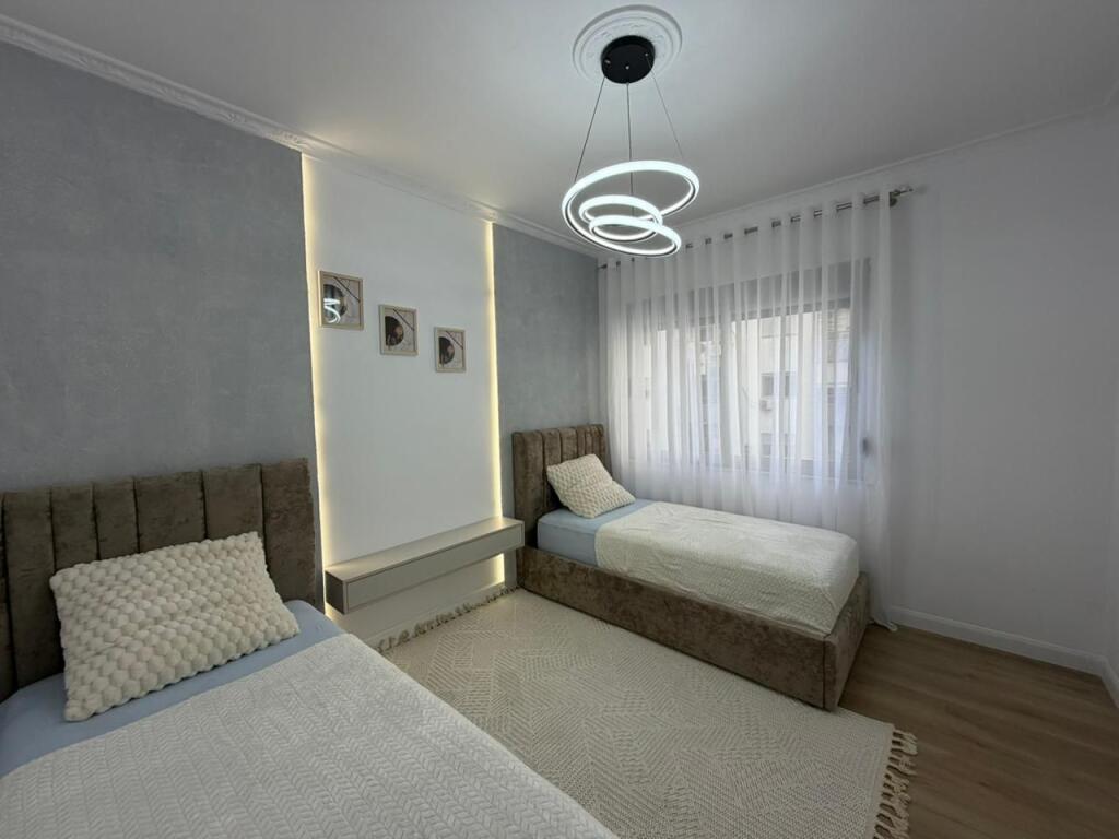 Apartament 2+1 per shitje prane Eja Studio ne Astir.