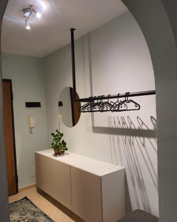 Apartament 1+1 me qira tek Shkolla Mihal Grameno!