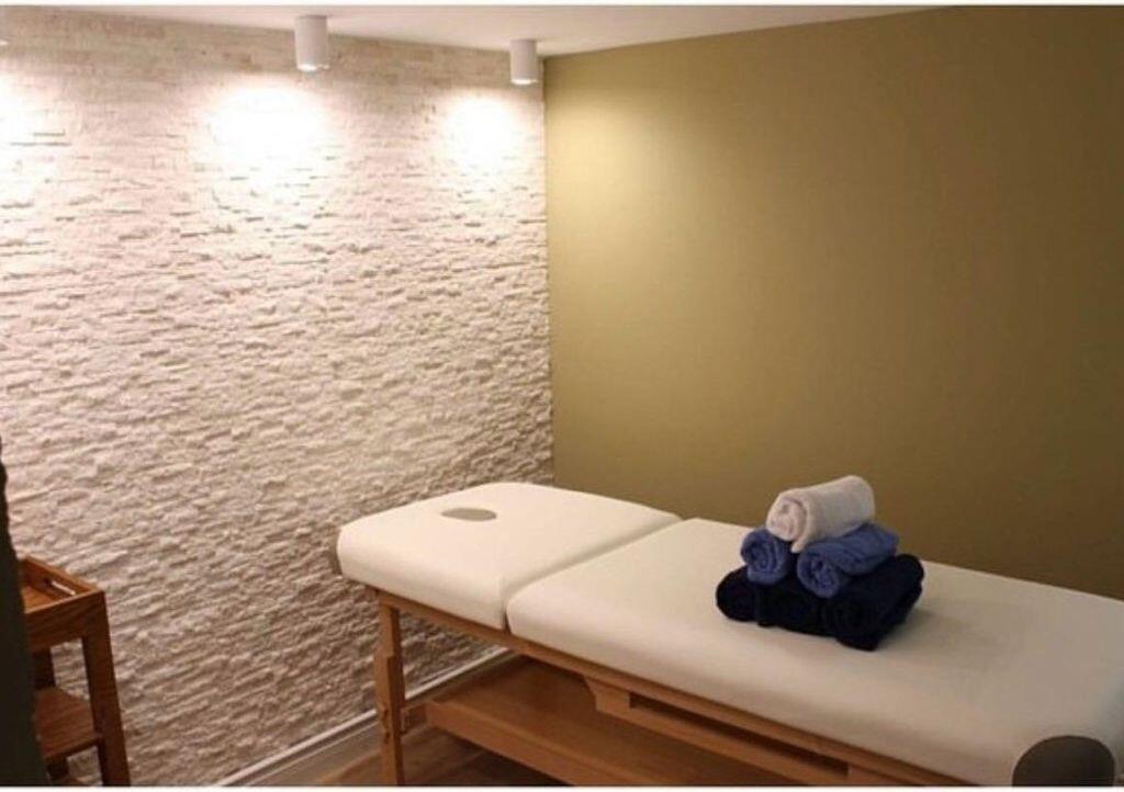 Jepet me Qira – Ambient Duplex i Mobiluar Qender Estetike, Parukeri 800 € /Muaj