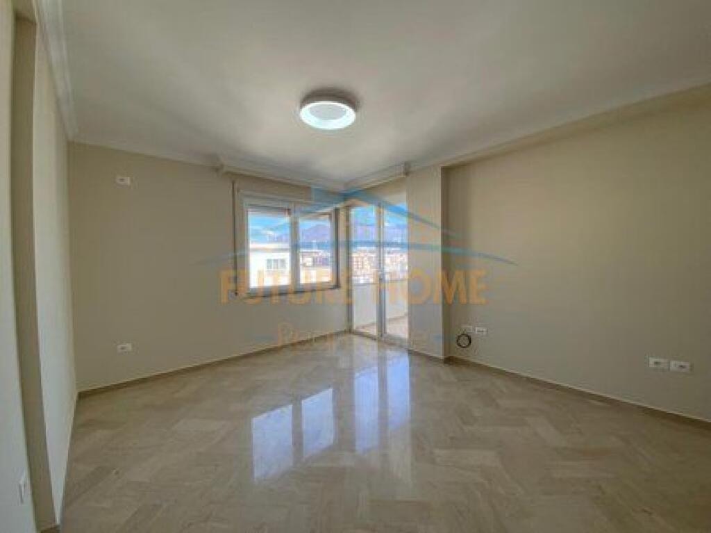 In vendita, Appartamento 2+1, Comune di Parigi