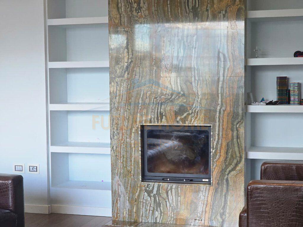 For sale, Apartment 2+1+2+ 2 parking spaces, Center, Tirana.