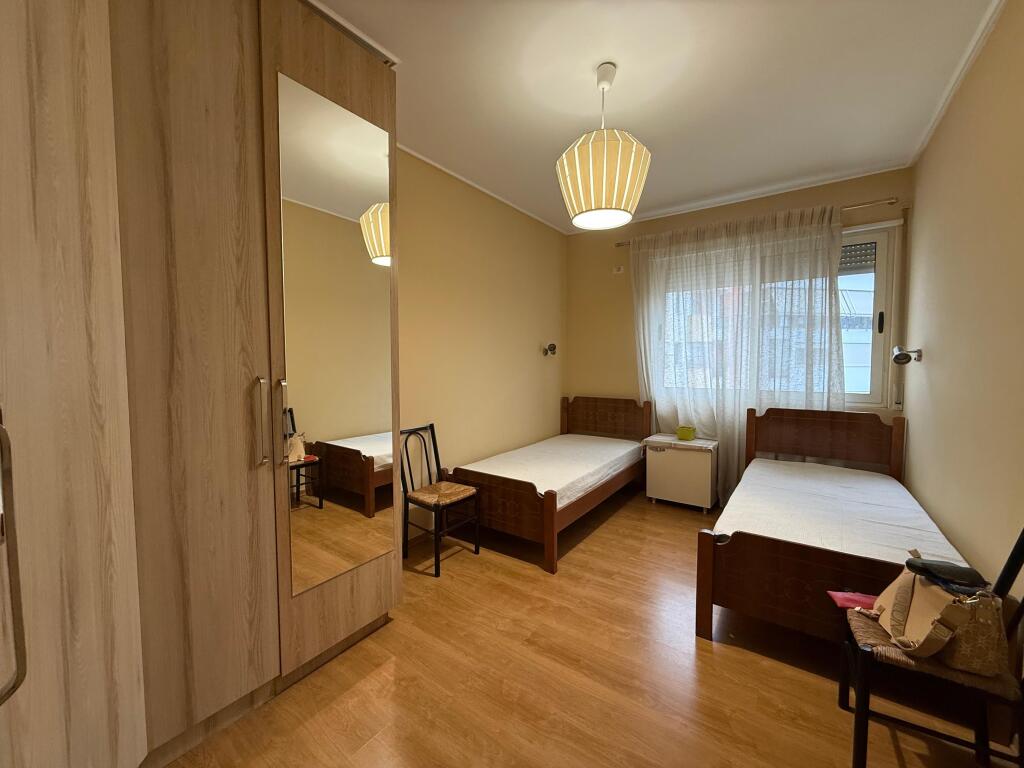 Apartament 2+1  me qira ne Astir