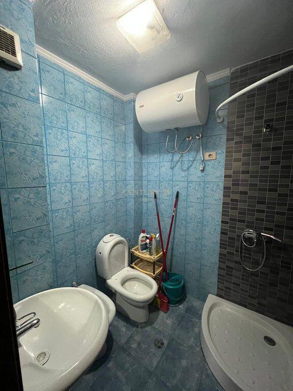 Jepet apartament 1+1 me qira tek Bulevardi Zogu i pare, tek New Jorku. 550 € /Muaj