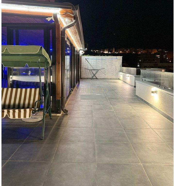 Apartament 3+1+2+ Verande ne Fresk