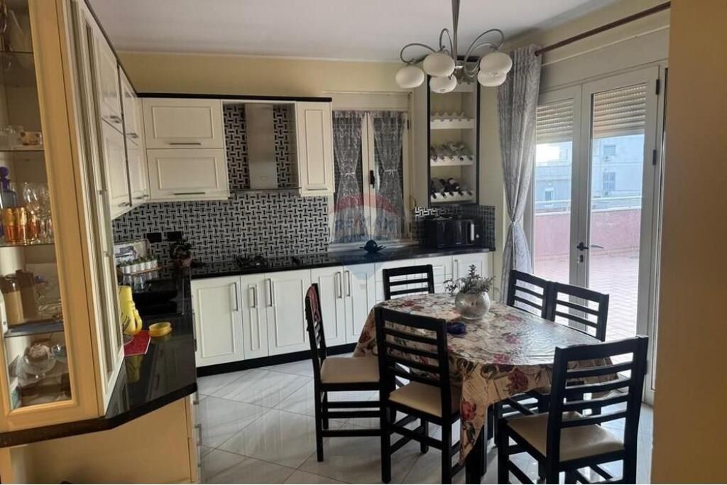 PENTHOUSE FOR SALE IN FRESK !